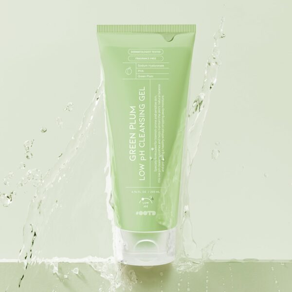 Green Plum Low PH Cleansing Gel 200ml